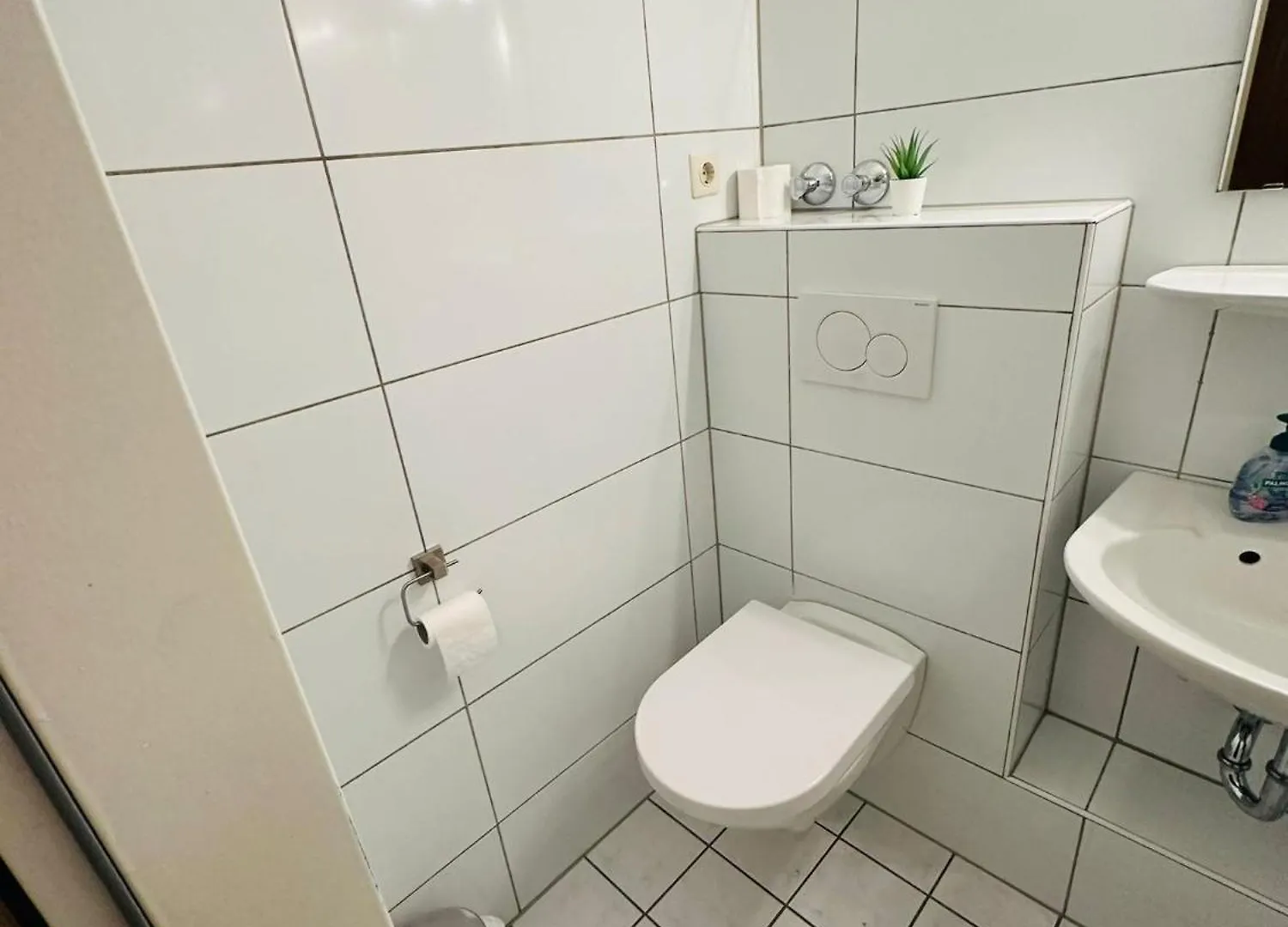 Hotel Bff Airport Messe Schlaf - Duesseldorf ألمانيا