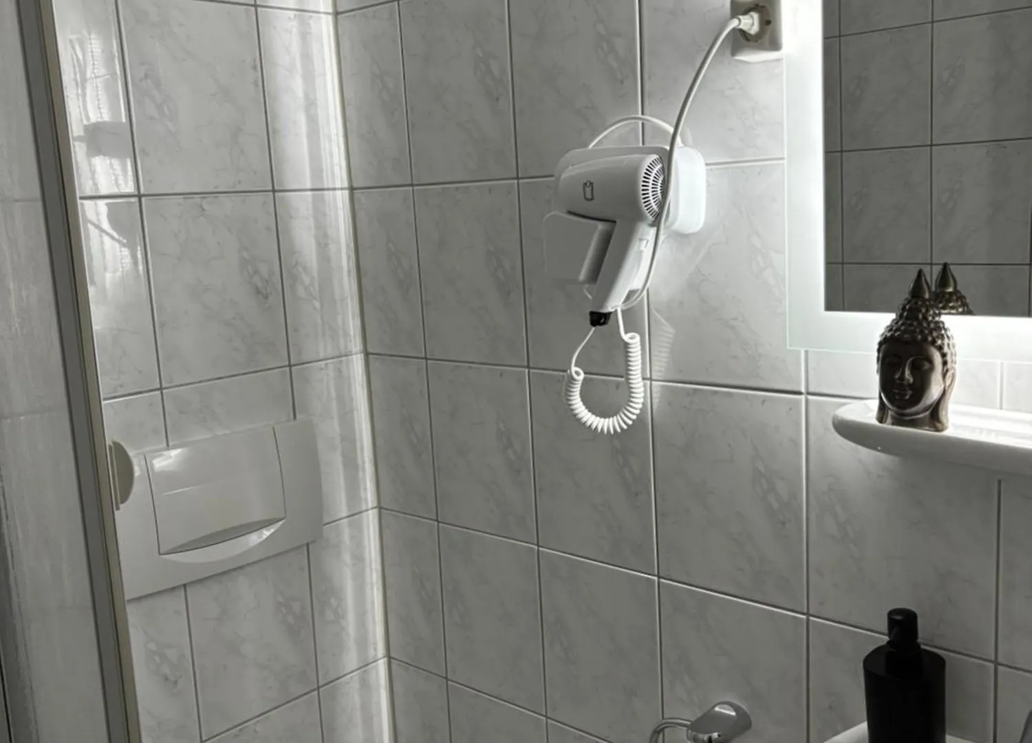 فندق مبيت وإفطار Hotel Bff Airport Messe Schlaf - Duesseldorf