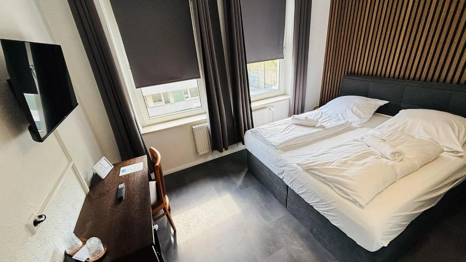 ** Frühstückspension Hotel Sonnenschein Düsseldorf Deutschland